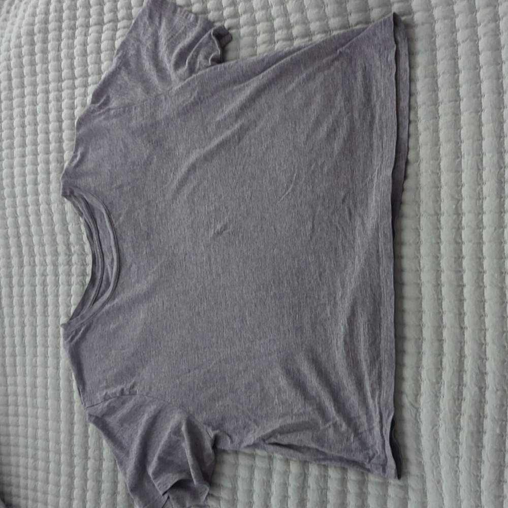 Girlfriend collective tee